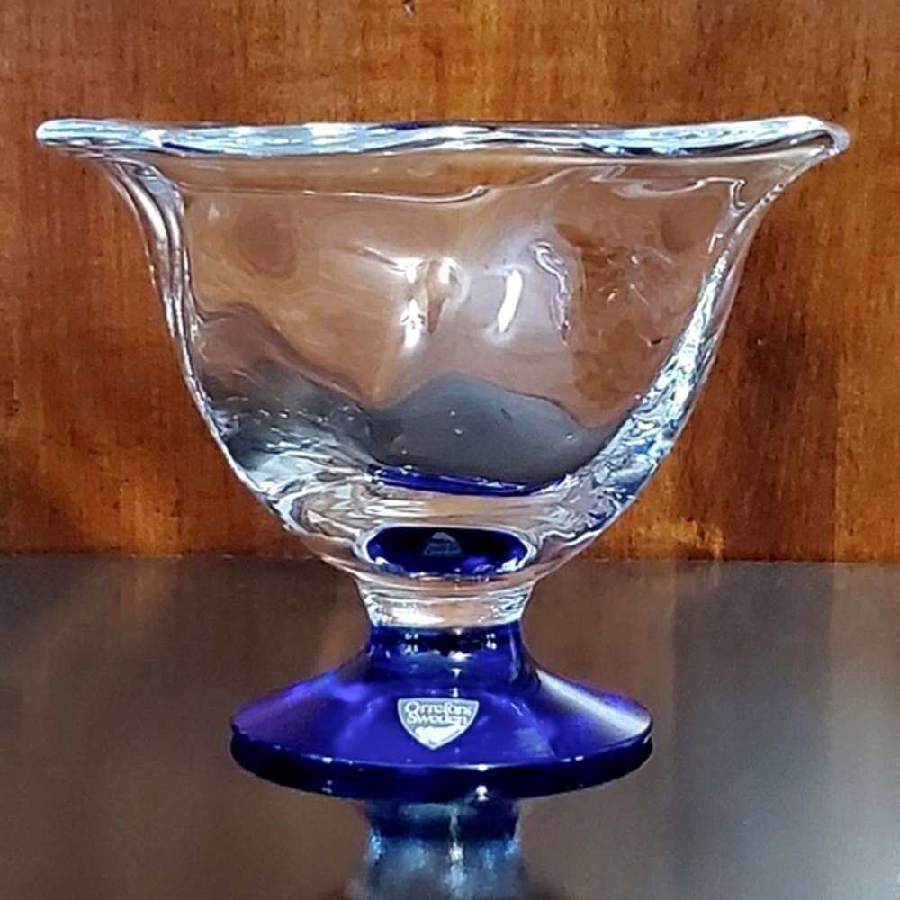 Orrefors Crystal Clear Bowl & Blue Pedestal Base - Picture 3 of 13